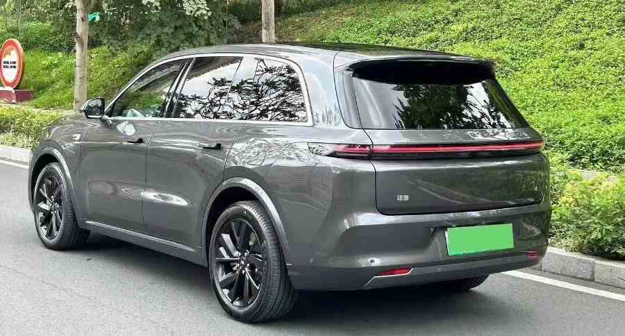 Used 2023 lixiang Li Auto L8 10000km Milage Plug-in Hybrid