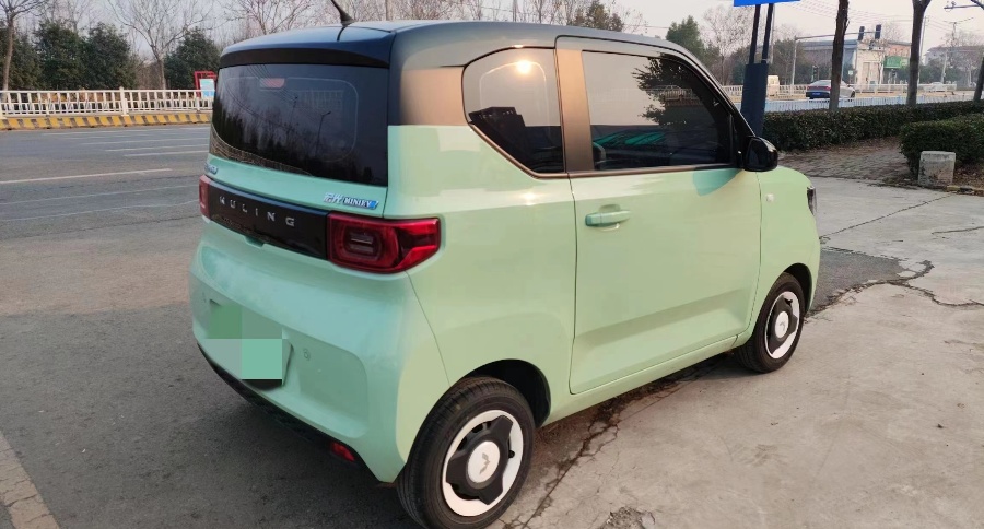 Used 2023 wuling hongguang mini EV 5000km Milage