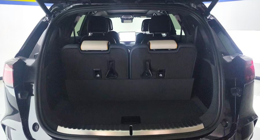 Used 2024 BYD tang DM-i SUV 10000km Milage